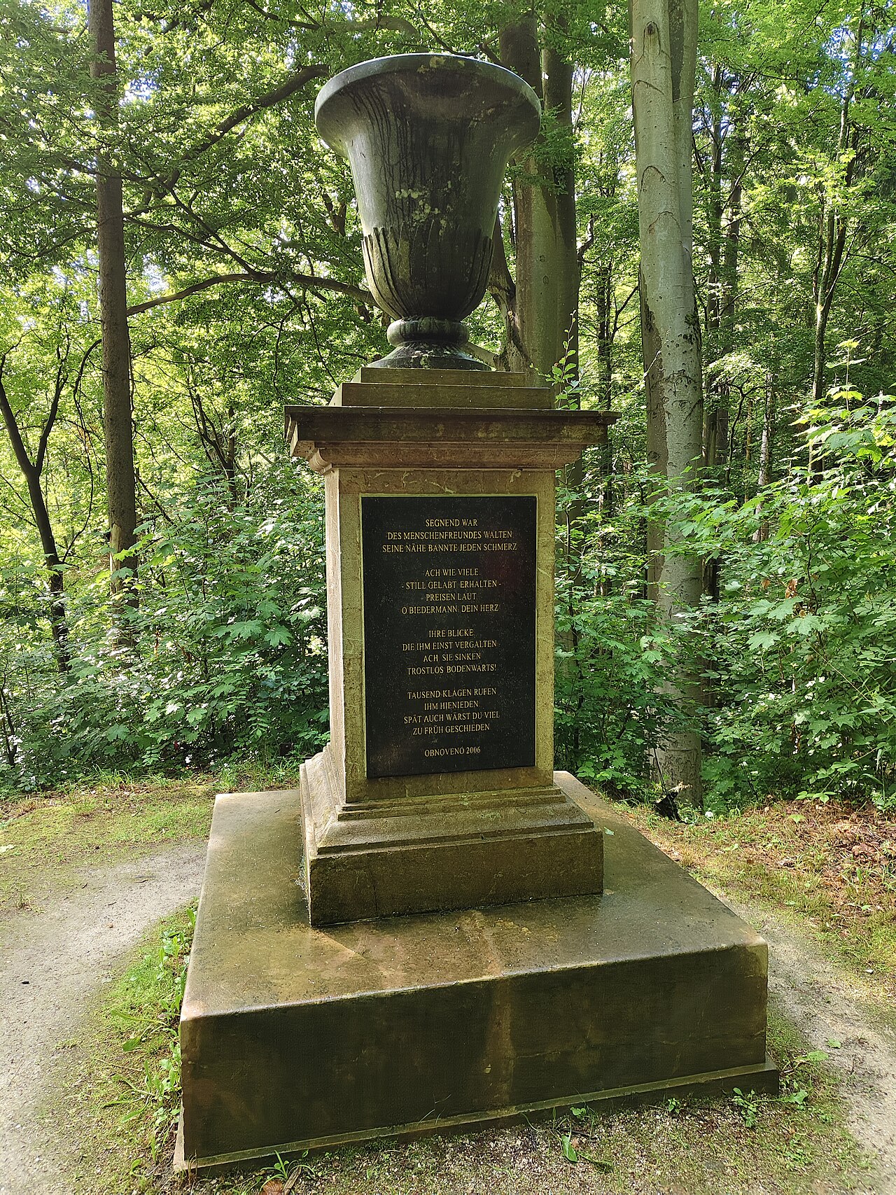 Waldštejnův monument